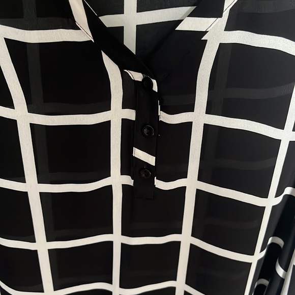 Ladies blouse - Picture 2 of 5